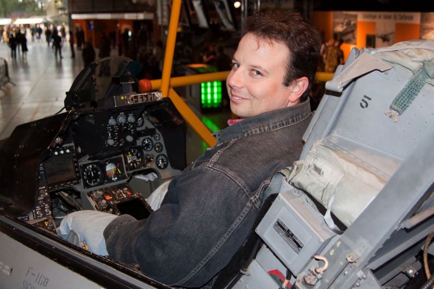 Von Kampfjets, Fahrrädern und Social Media – wie ich in der Mediothek gelandet&nbsp;bin