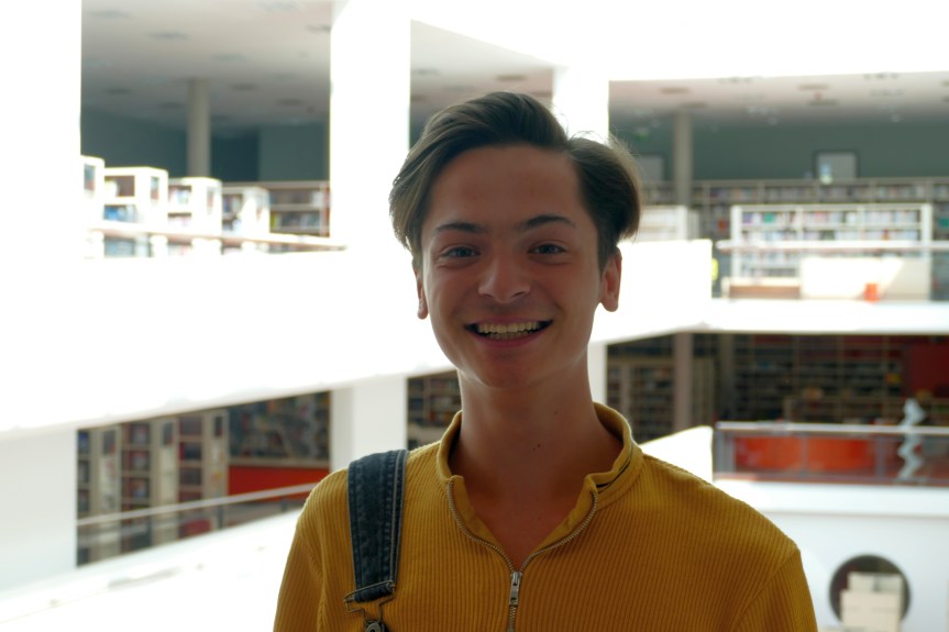 Krefeld, der Mensch. Von Devin – Klasse&nbsp;9